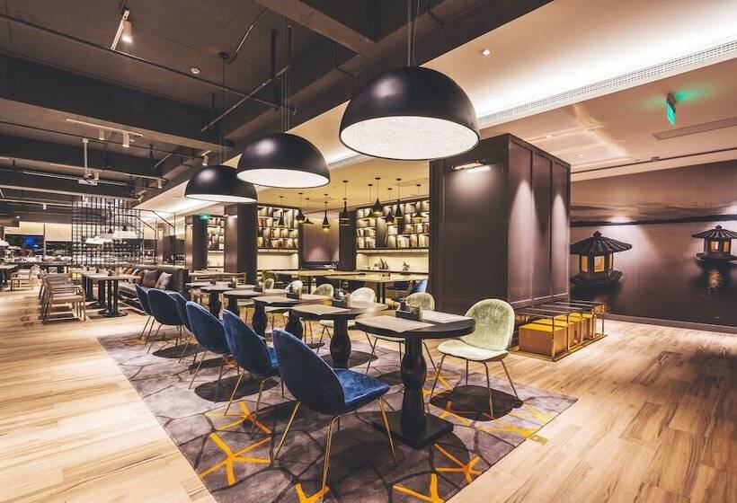 Atour Hotel Weihai City Center