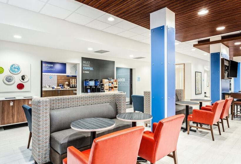 فندق Holiday Inn Express & Suites Niceville   Eglin Area, An Ihg