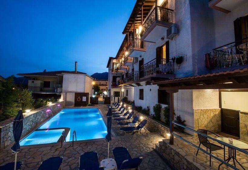 هتل Nostos