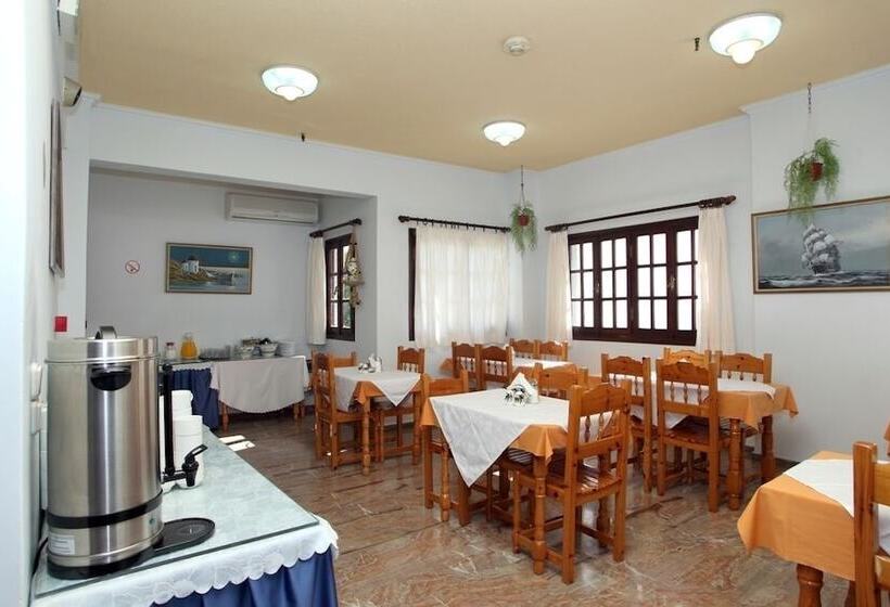 هتل Nostos