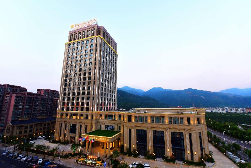 هتل Ramada Plaza By Wyndham Wenzhou