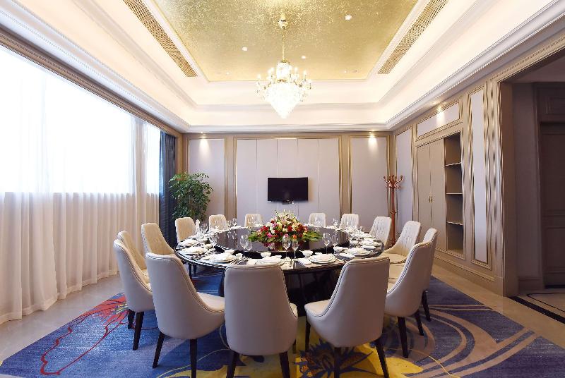 هتل Ramada Plaza By Wyndham Wenzhou