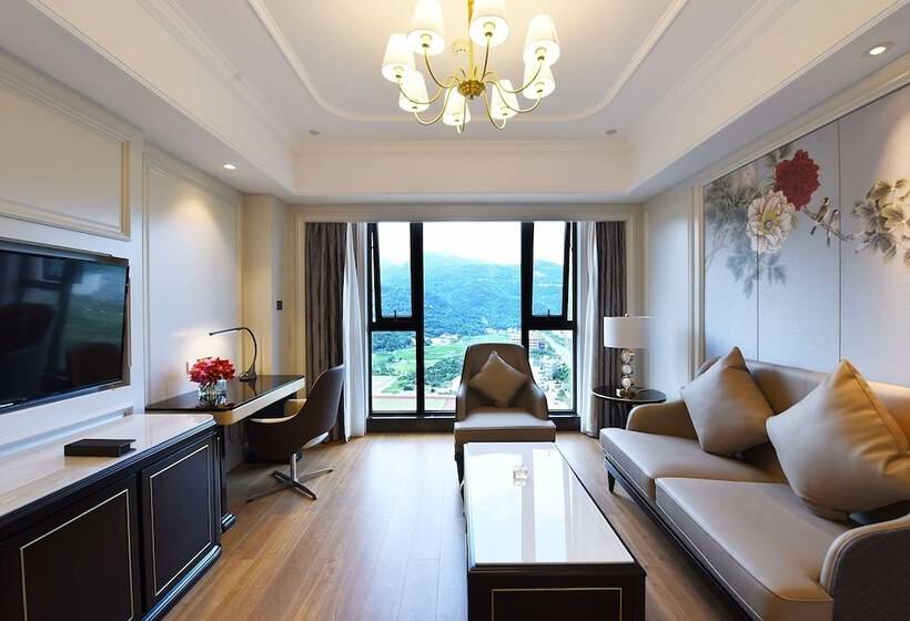 هتل Ramada Plaza By Wyndham Wenzhou