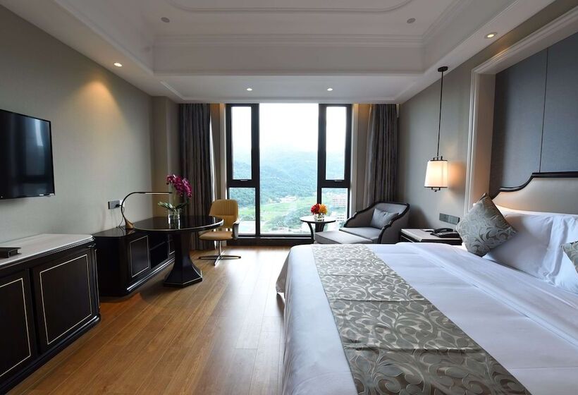 هتل Ramada Plaza By Wyndham Wenzhou