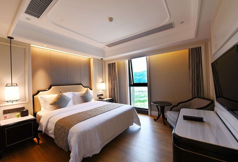 هتل Ramada Plaza By Wyndham Wenzhou