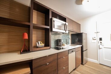 هتل Towneplace Suites By Marriott Petawawa