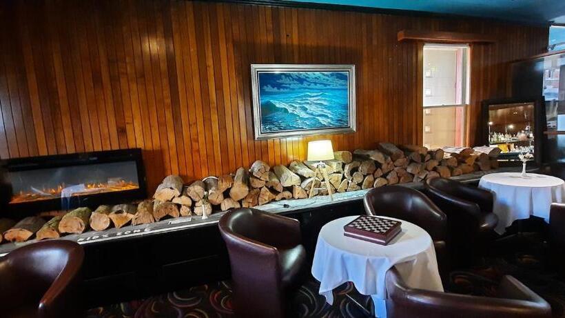 فندق على الطريق Mt Lyell Motor Inn