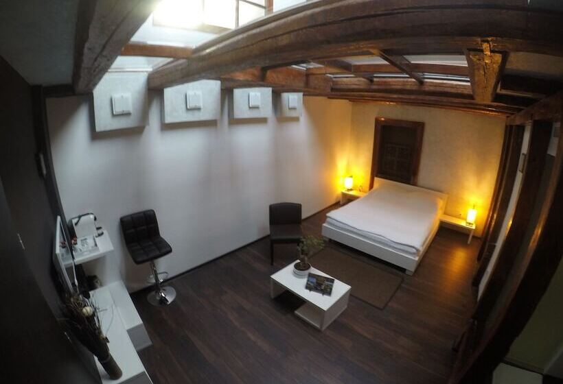 Vendi Grand Square Residence