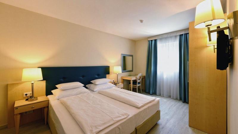 Aparthotel Flora