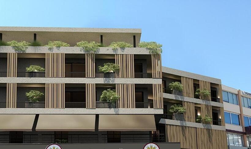 Azur Suites