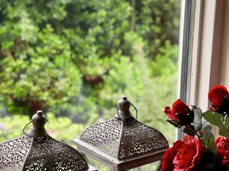 تختخواب و صبحانه Guesthouse Villa De Eikhof