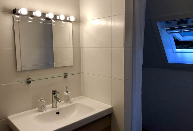 تختخواب و صبحانه Guesthouse Villa De Eikhof