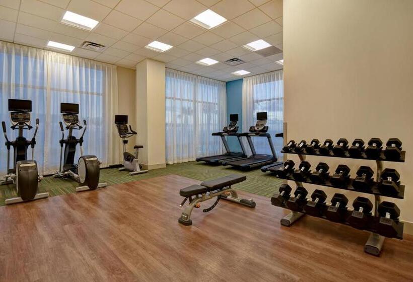 هتل Holiday Inn Express & Suites   Galveston Beach, An Ihg