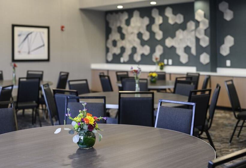 هتل Hyatt Place Indianapolis Fishers