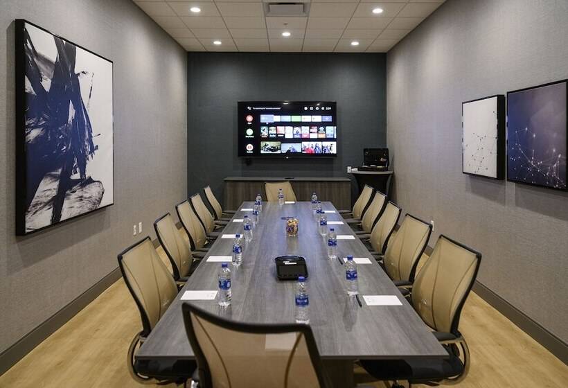 هتل Hyatt Place Indianapolis Fishers