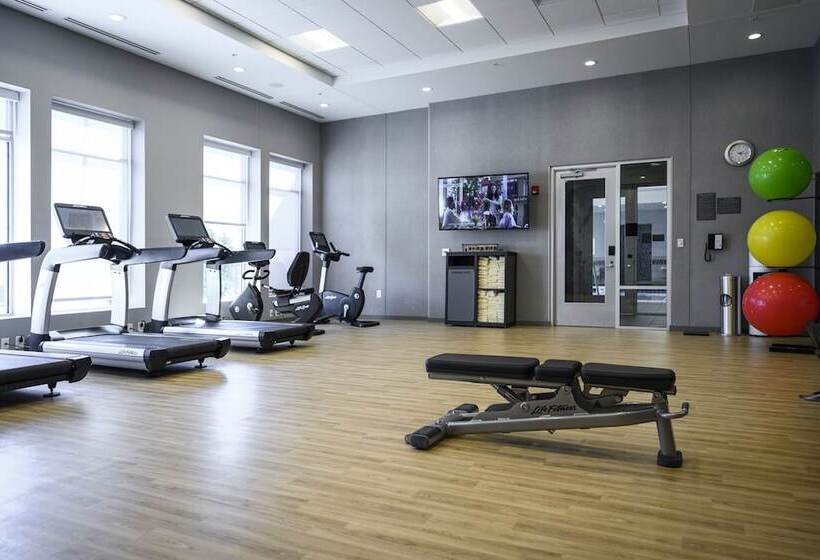 هتل Hyatt Place Indianapolis Fishers