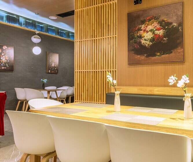 هتل Ibis Styles Zhengzhou International Convention And Exhibitio