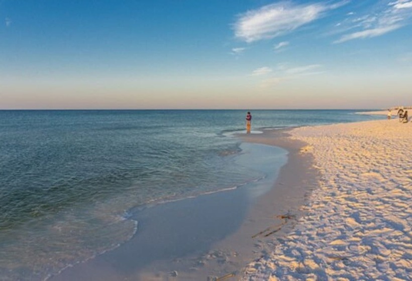 Отель La Quinta Inn & Suites By Wyndham Miramar Beachdestin
