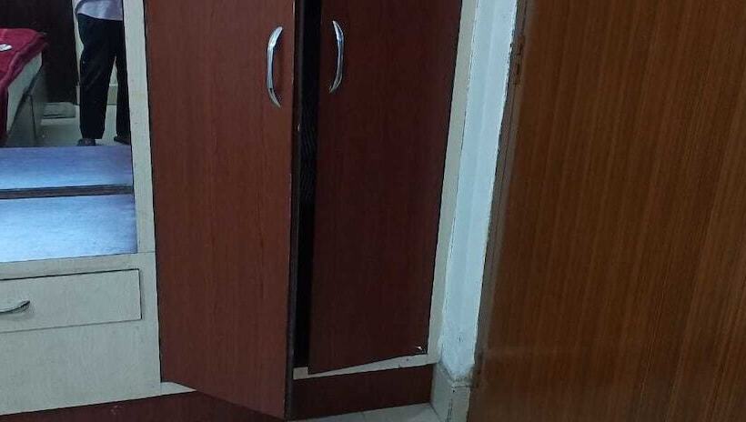 Adb Rooms Hotel De Pal Varanasi