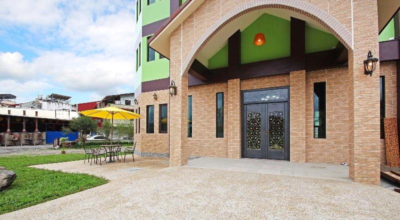 تختخواب و صبحانه Green Castle