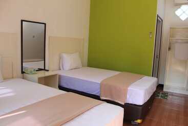 تختخواب و صبحانه Omega Hotel Lombok