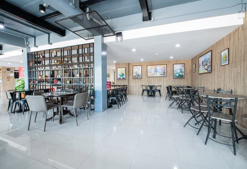 هتل Sattahip 9 Boutique