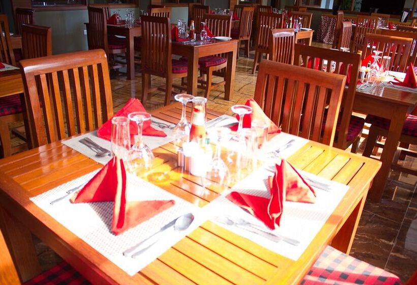 هتل Summit Lodge