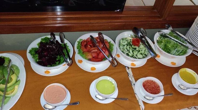 هتل Summit Lodge