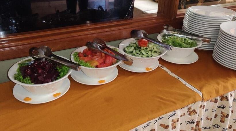 هتل Summit Lodge