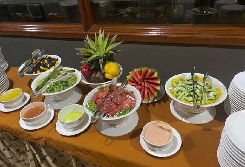 هتل Summit Lodge