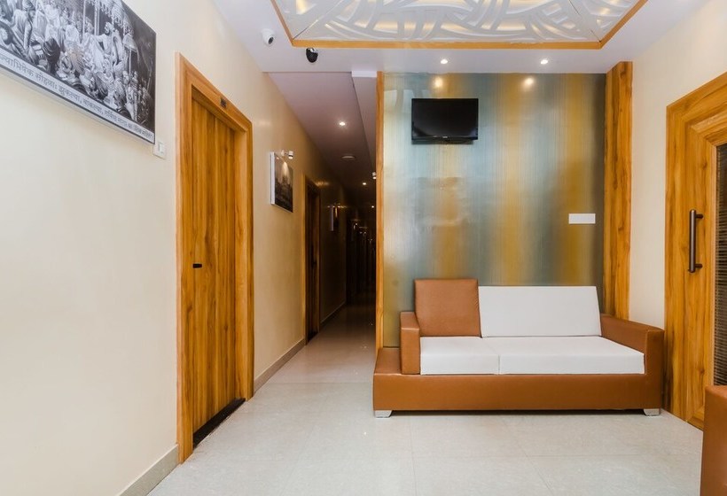 בית מלון כפרי Suncity By Oyo Rooms