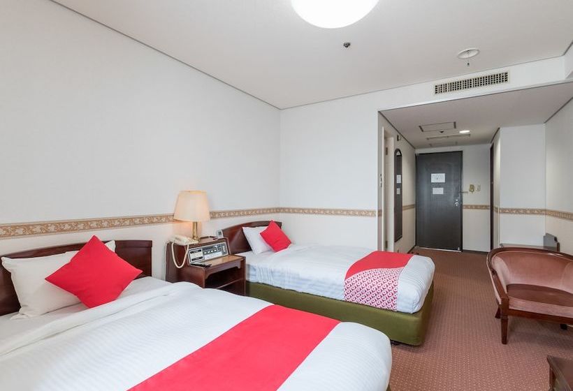 Hotel Toyama Joshi Koen By Oyo Rooms