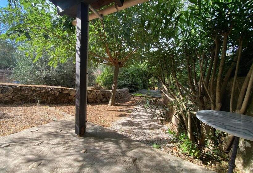 پانسیون Gentilini Retreat