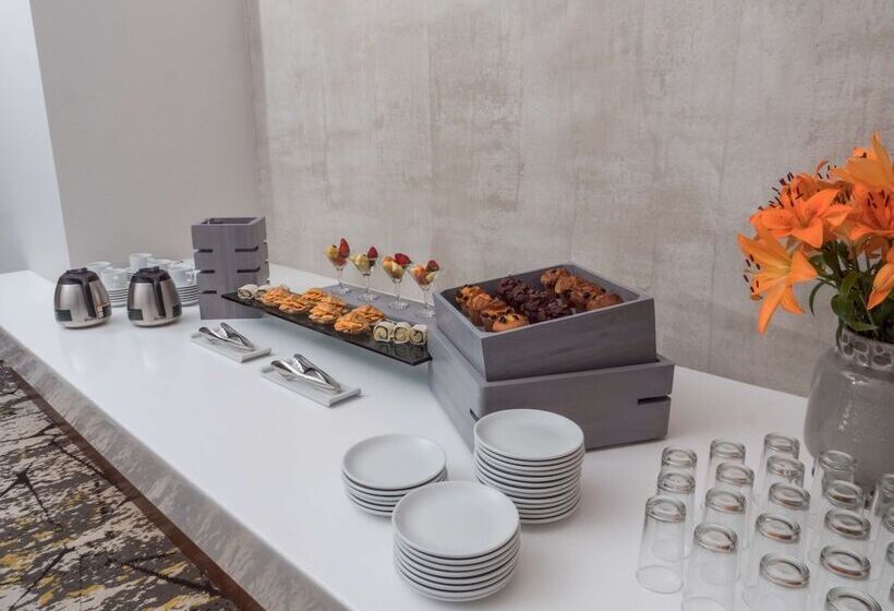 فندق Hilton Garden Inn Santa Ana San Jose