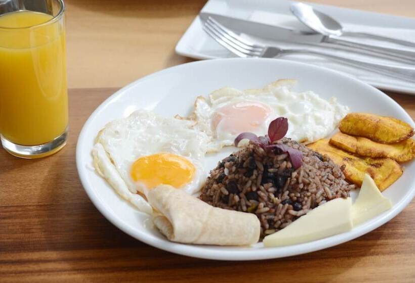 فندق Hilton Garden Inn Santa Ana San Jose