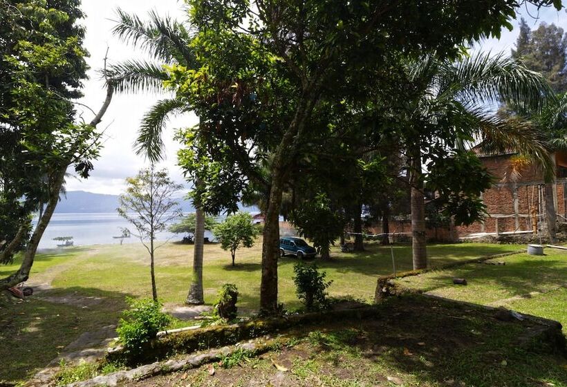 هتل Penginapan Rodeo