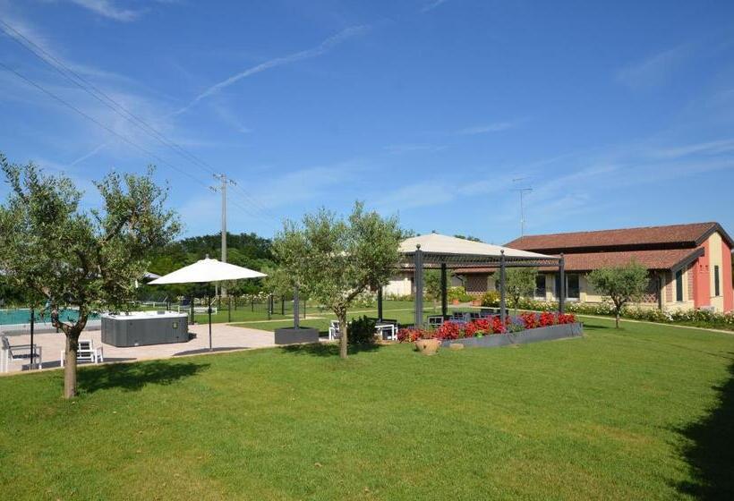 田舎風ホテル Agriturismo Corte Ambrosio