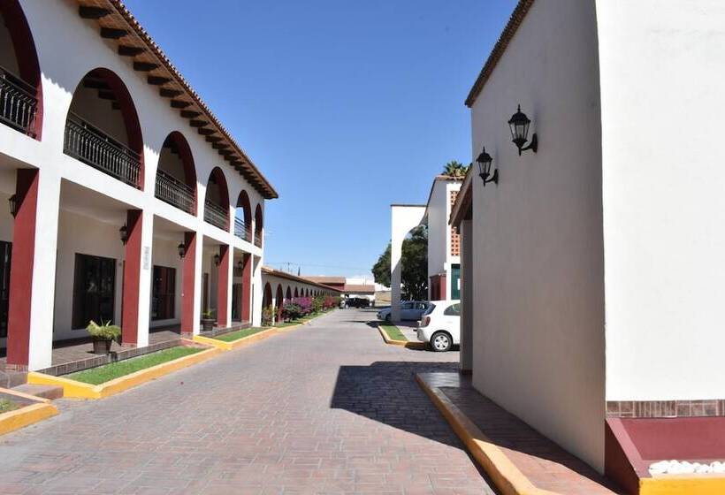 هتل Sand S San Luis Potosí