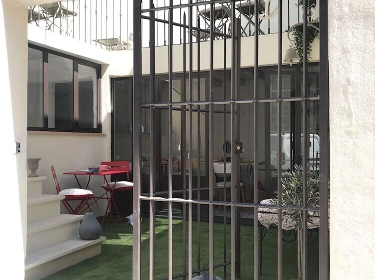 O 36 Rempart Sud B&b