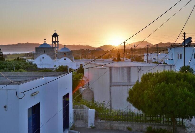 پانسیون Avra Milos