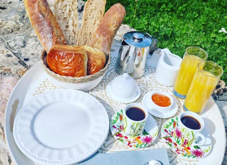 پانسیون L Eden Provencal