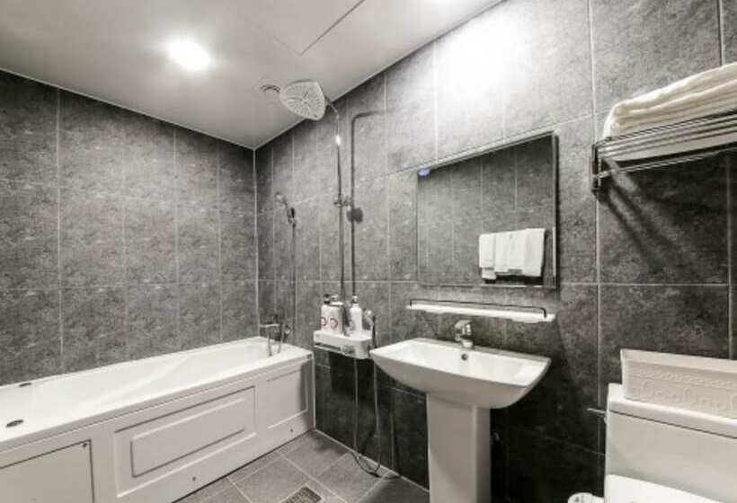 Shilla E Stay Motel