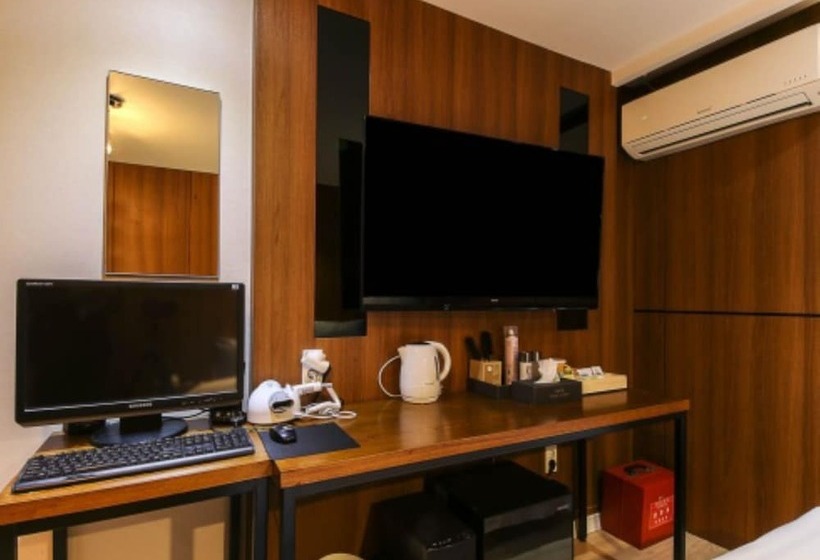 Shilla E Stay Motel
