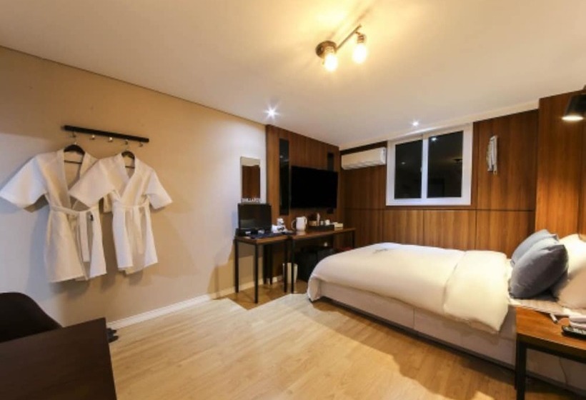 Shilla E Stay Motel