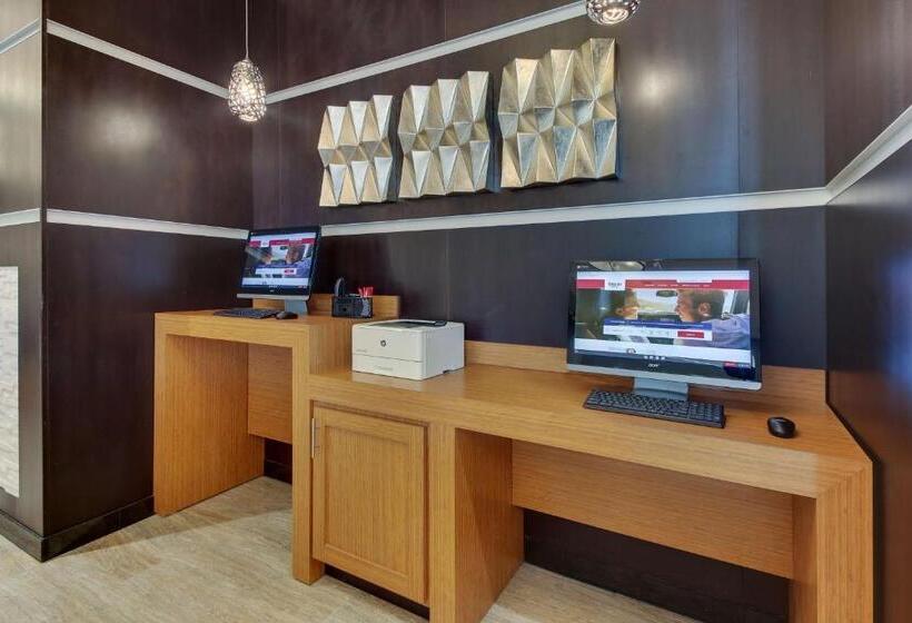 Drury Plaza Hotel Savannah Pooler