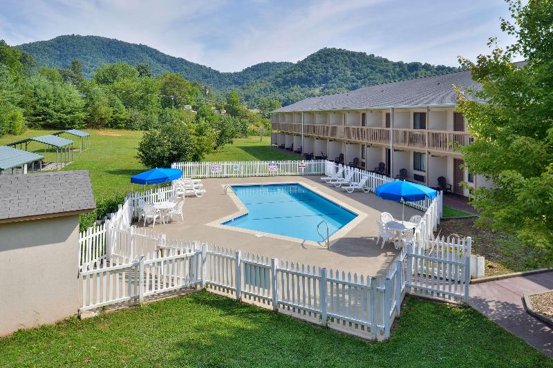 בית מלון כפרי Americas Best Value Inn Canton, Nc
