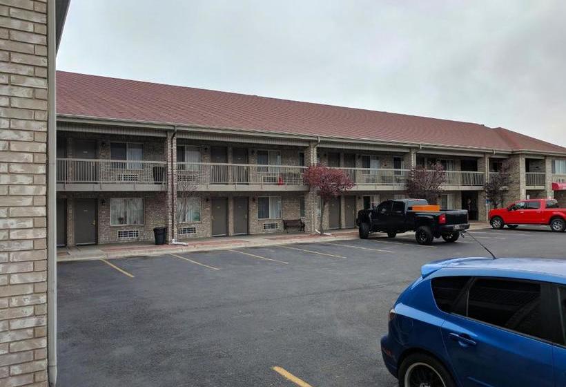 فندق Americas Best Value Inn & Suites Provo