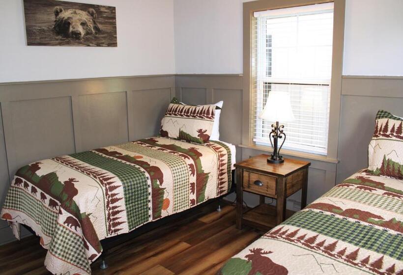 هتل Bayside Resort, Lake George Ny