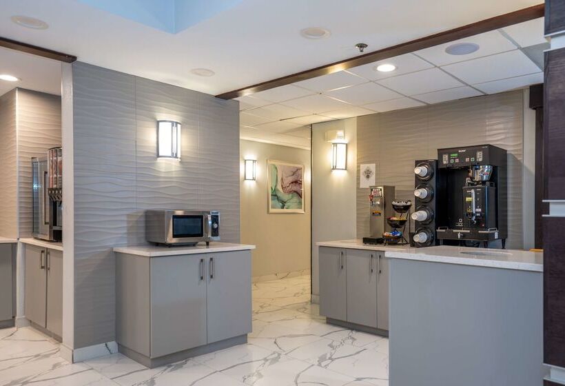 هتل Best Western Plus Houston Energy Corridor