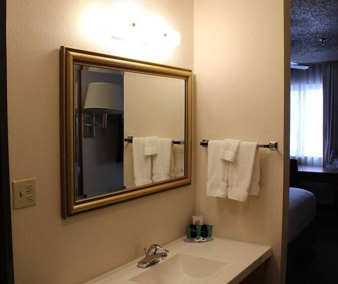 هتل Cheyenne Guest Inn